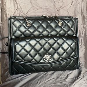 COPY - CHANEL Geometric Shopping Tote